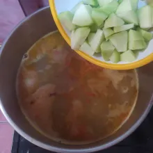 Setelah mendidih masukkan labu siam.