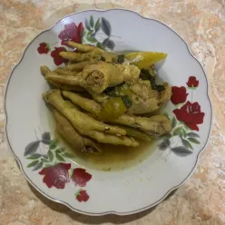 Soto Ceker dan Kepala Ayam
