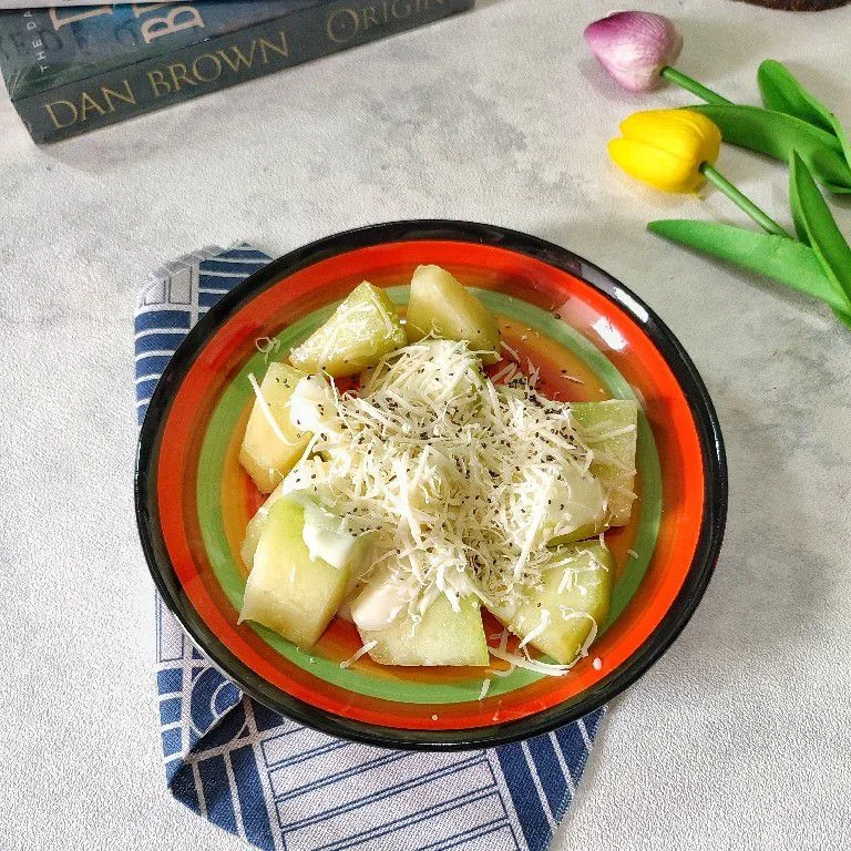 Salad Melon with Lime Dressing