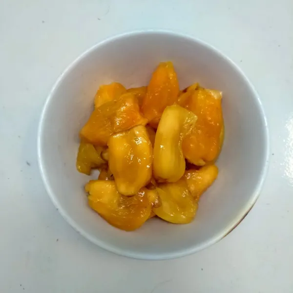 Siapkan nangka.