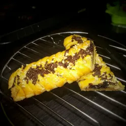 Strudel Pisang Coklat Kacang #KURCEPCEMILANANAK