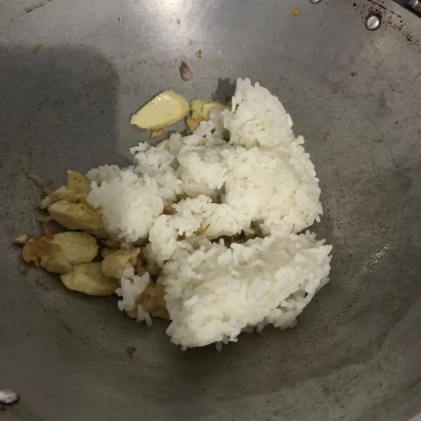 Masukkan nasi