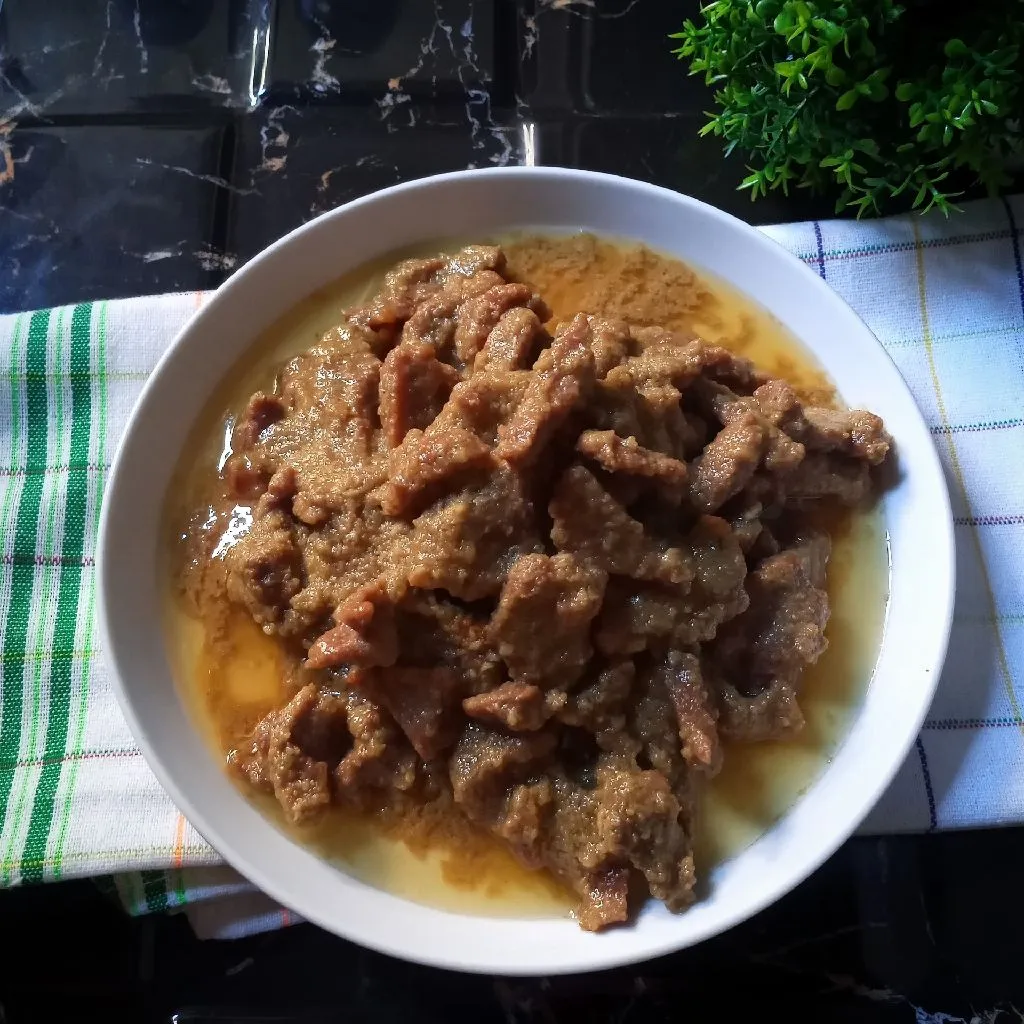 Cincang Daging Masak Lapis