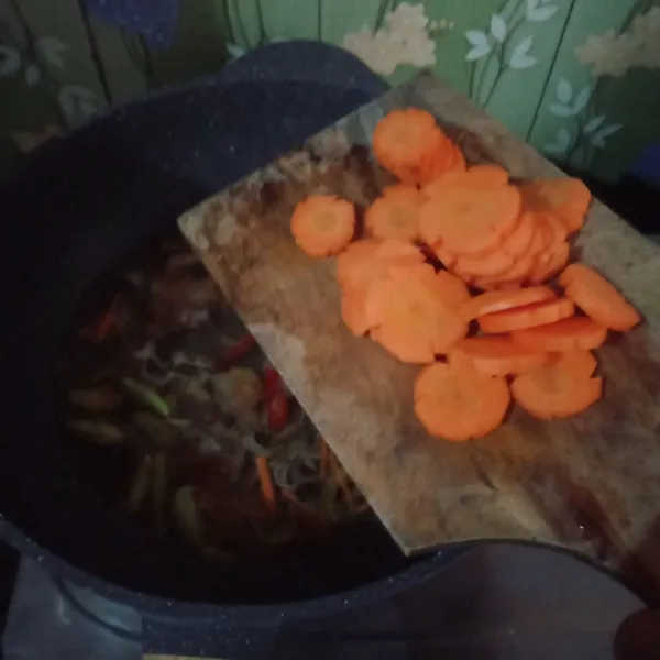 Masuk kan wortel