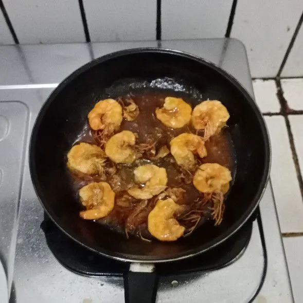 Masak hingga bumbu meresap. Siap dinikmati