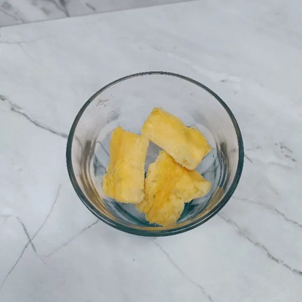 Tambahkan tape.