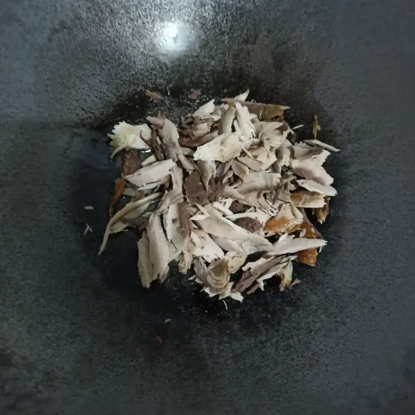 Tumis/goreng sebentar cakalang fufu suwir