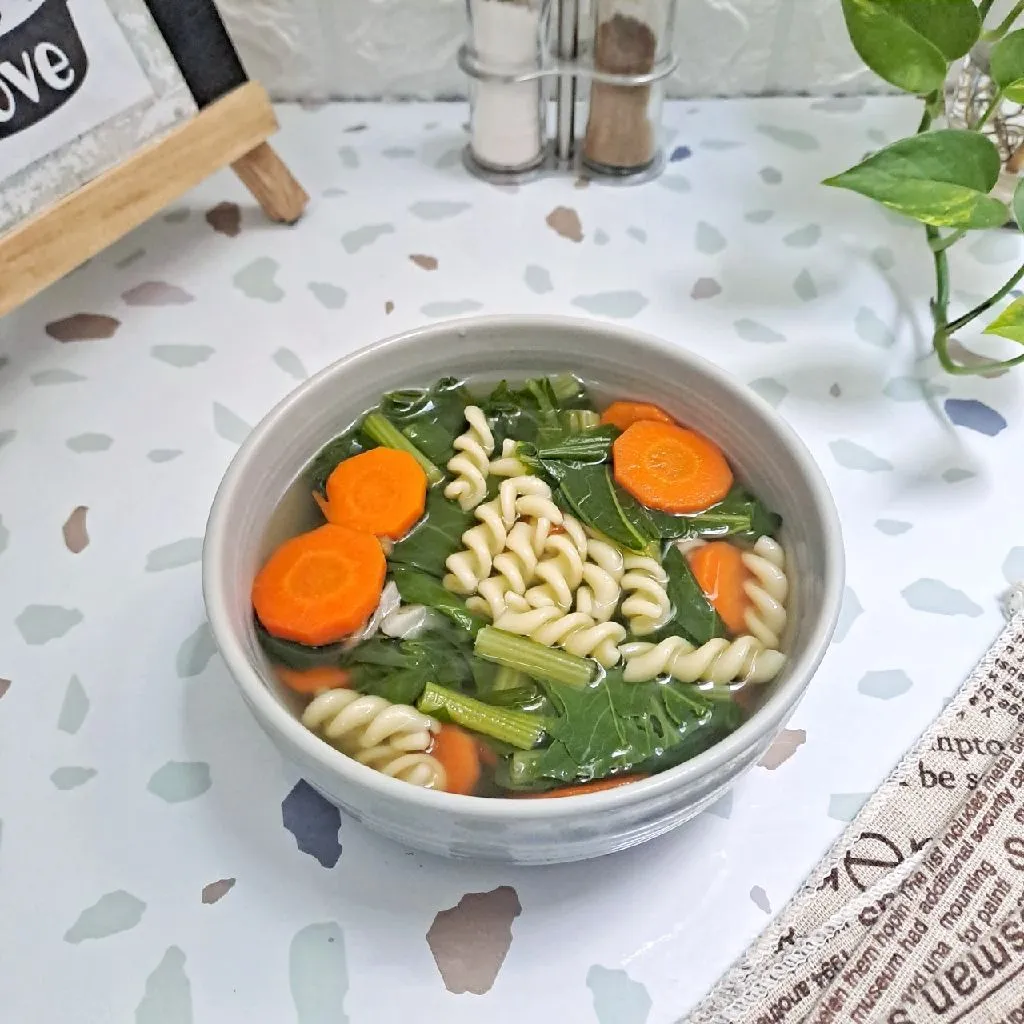 Sop Makaroni Sawi Wortel