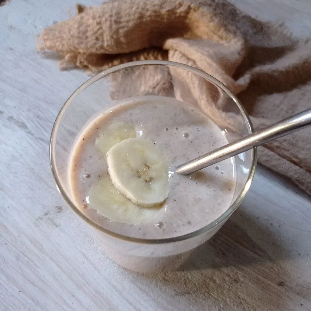 Banana Cinnamon Oat Smoothie