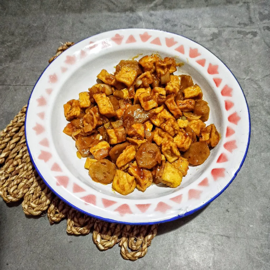 Tumis Tahu Pentol Saos Tomat