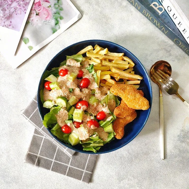 Veggie Salad and Fries