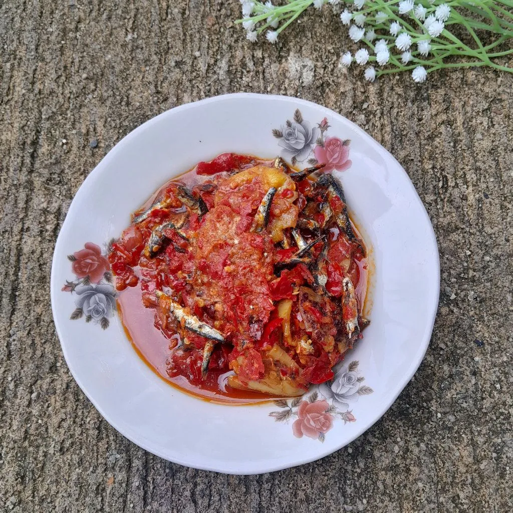 Balado Ikan Teri Hitam Jengkol