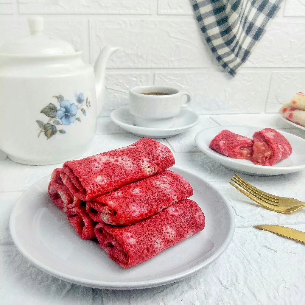 Recipe of The Month Juli 2023: Pancake Buah Jambu Merah