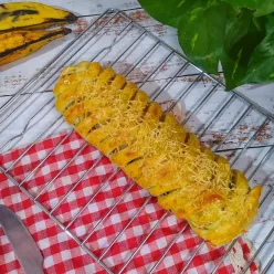 Strudel Pisang Coklat Keju