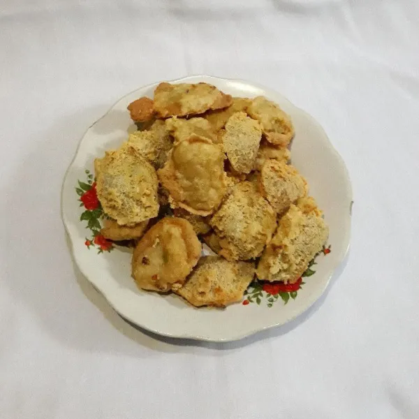 Sajikan tahu walik selagi hangat.