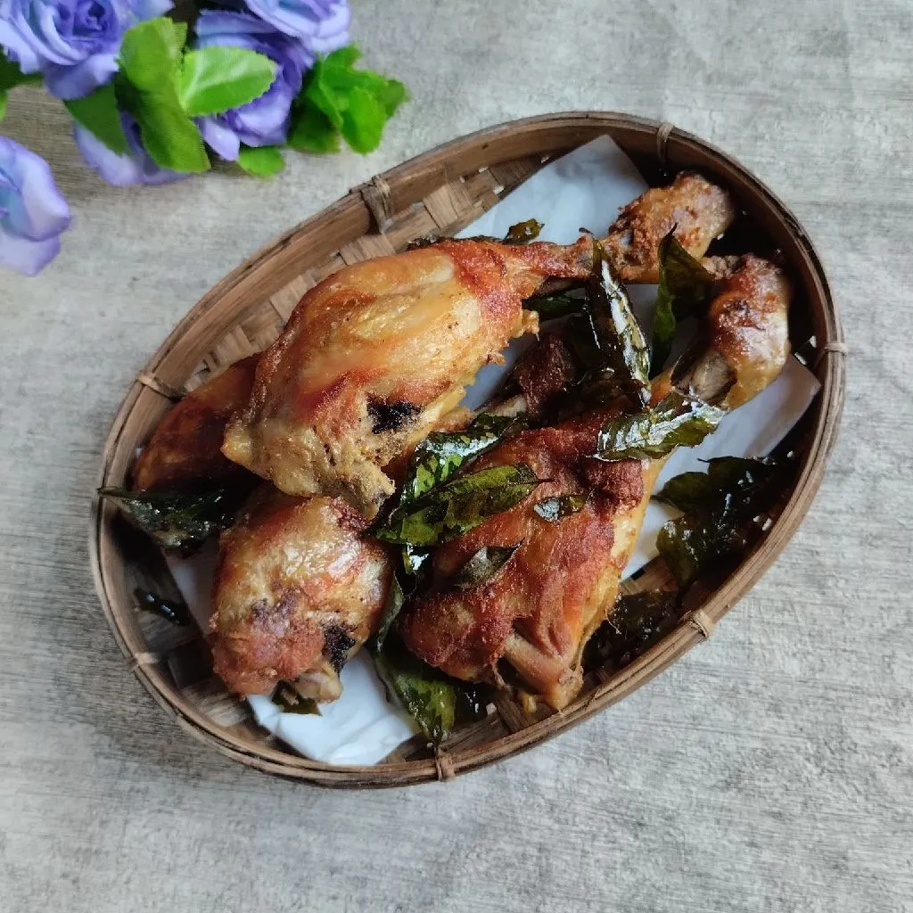 Paha Goreng Daun Kari