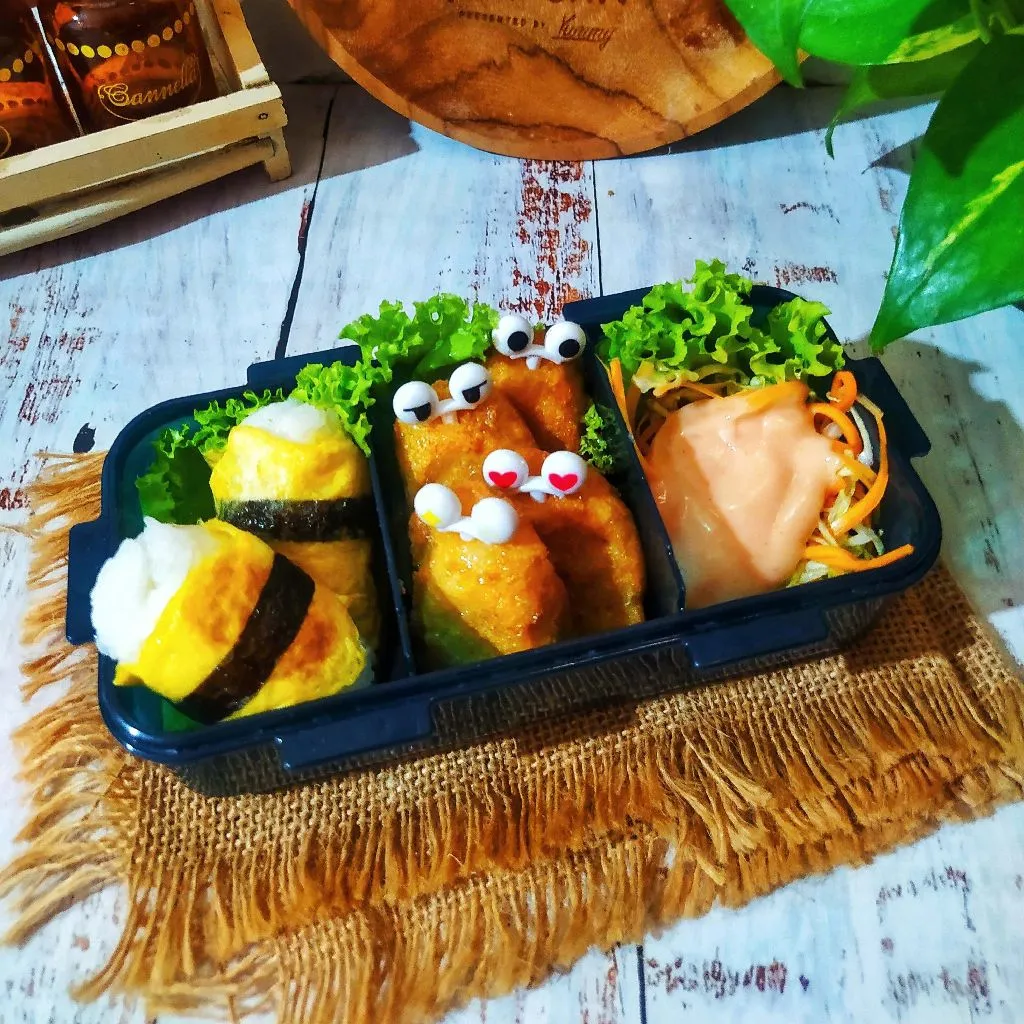 Chicken Roll Tempe Ala Bento