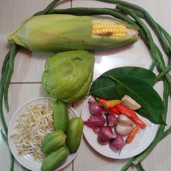 Siapkan semua bahan.