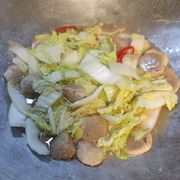 Masak hingga matang, cek rasa dan siap untuk disajikan.