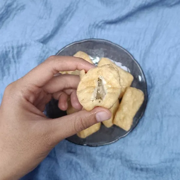 Iris bagian tengah tahu.