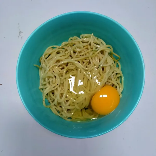 Masukkan telur