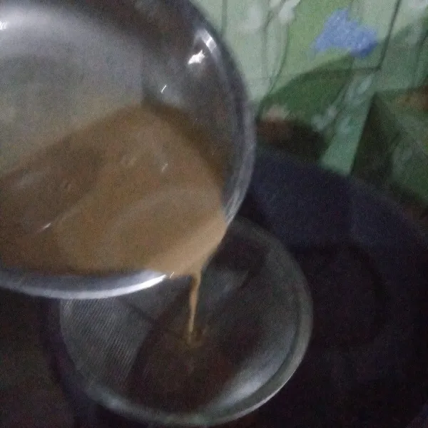 Masak sisa air di teflon.