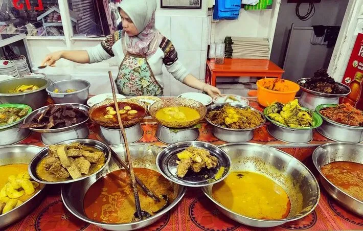 Serupa tapi Tak Sama Ternyata Ini Perbedaan Nasi Kapau dan Nasi Padang