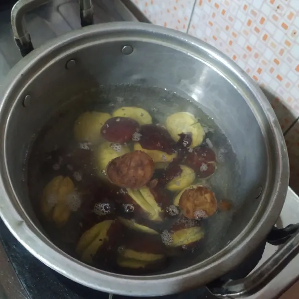 Rebus jengkol sampai empuk