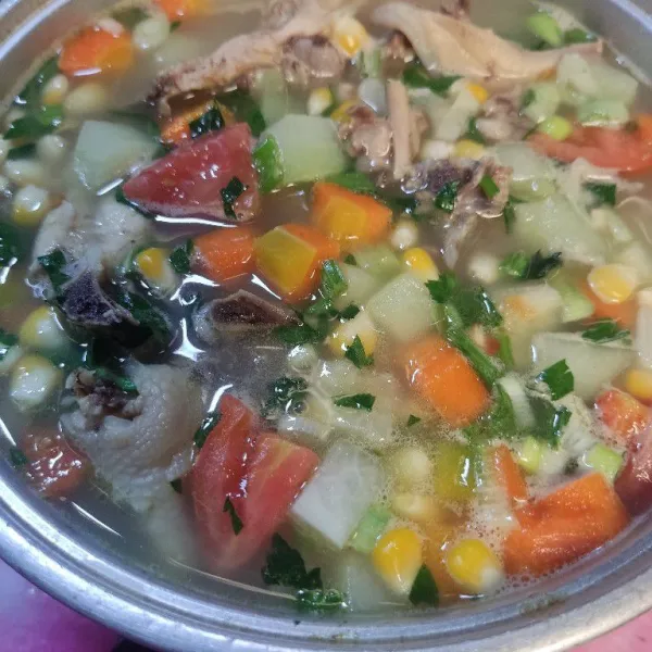 Masak hingga semua sayuran matang.