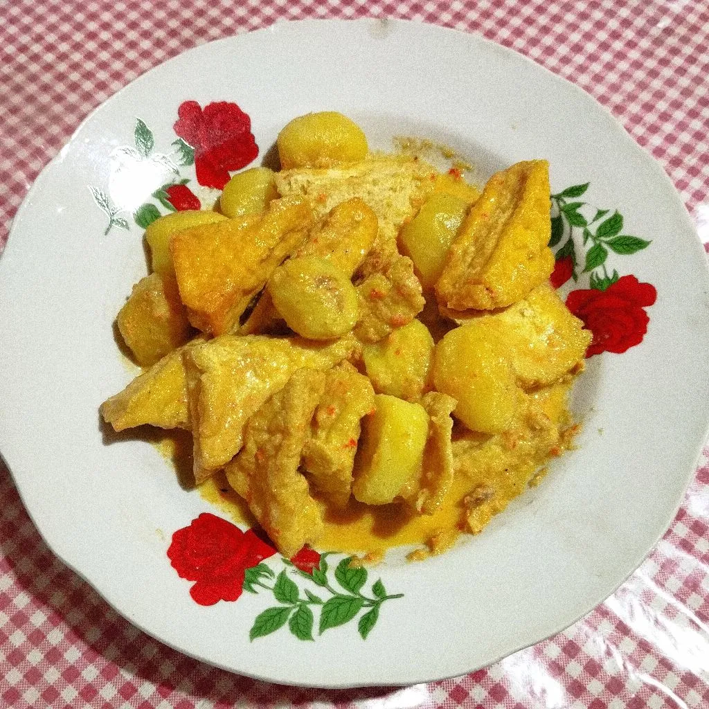 Kentang Tahu Masak Santan Kuning #KURCEPPEJUANGRESEPNUSANTARA