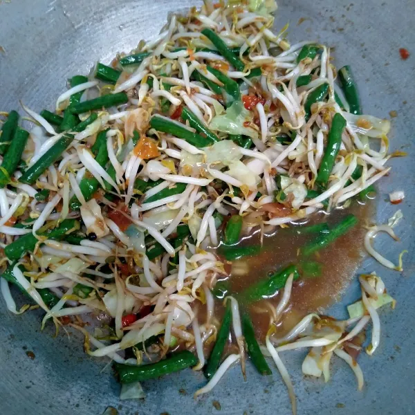 Masukkan air, biarkan meresap dan siap disajikan.