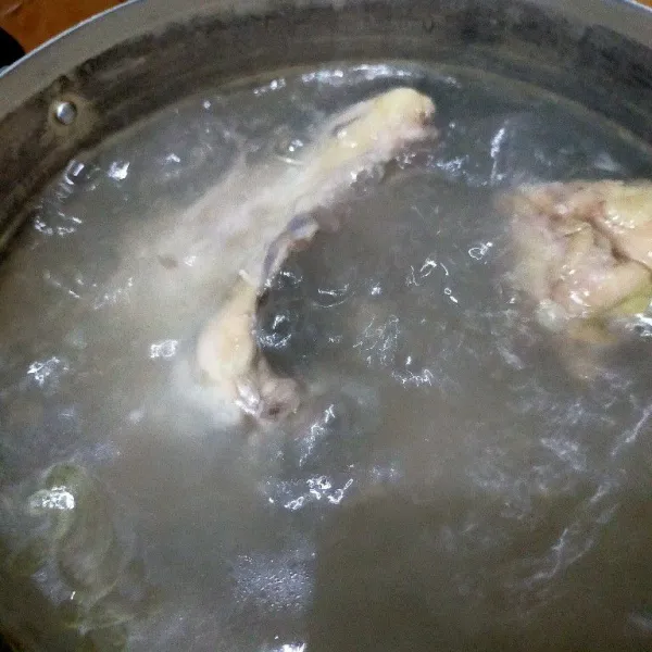 Rebus dada ayam hingga matang