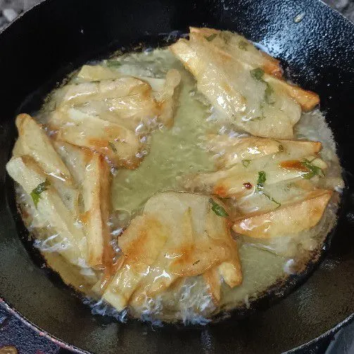 Goreng hingga kecoklatan.