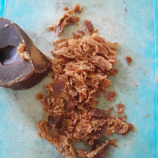 Sisir gula merah.