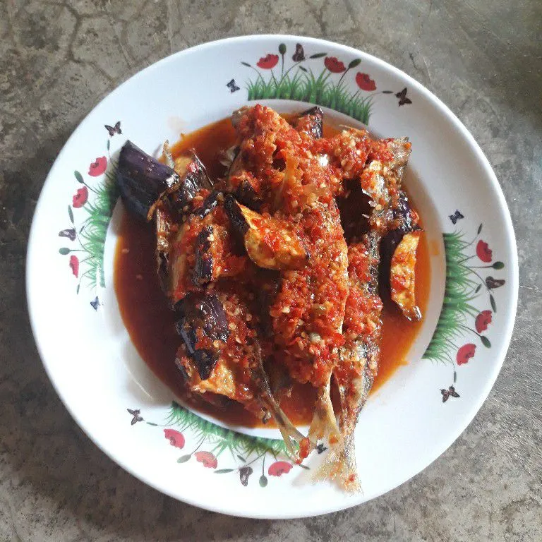 Ikan Balado Terong Ungu