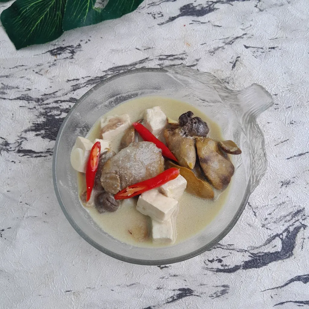 Gulai Manih Hati Ayam Tahu