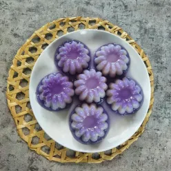 Puding Susu Leci Lapis Jelly Anggur