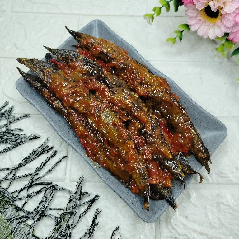 Sambal Bajak Ikan Sili Asap