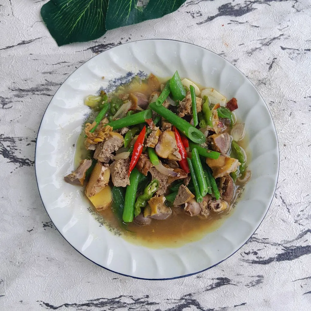 Oseng Ati Ayam Bunga Bawang