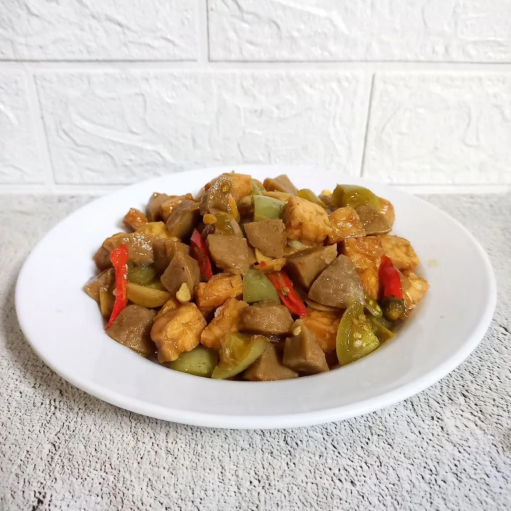 Resep Tumis Tempe Bakso Tomat Ijo Sederhana Rumahan Di Yummy App Resep Tumis Tempe Bakso Tomat Ijo Sederhana Rumahan Di Yummy App