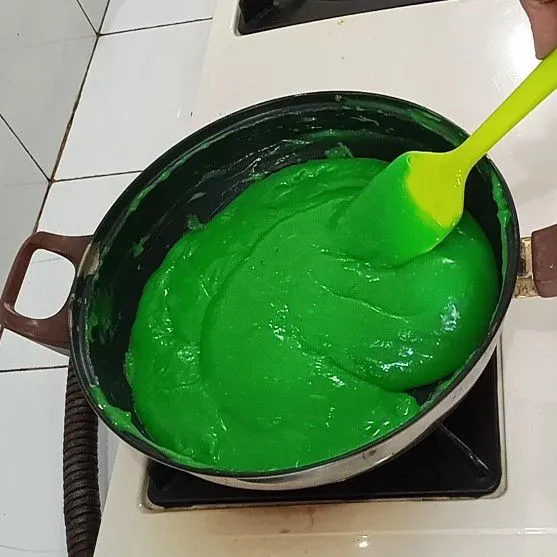 Masak dengan api sedang sampai meletup-letup.