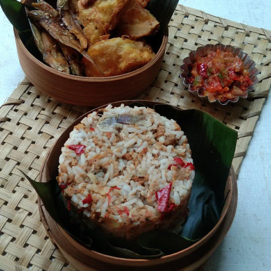 Nasi Tutug Oncom