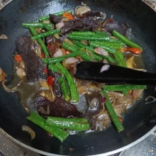 Aduk rata. Cicipi.