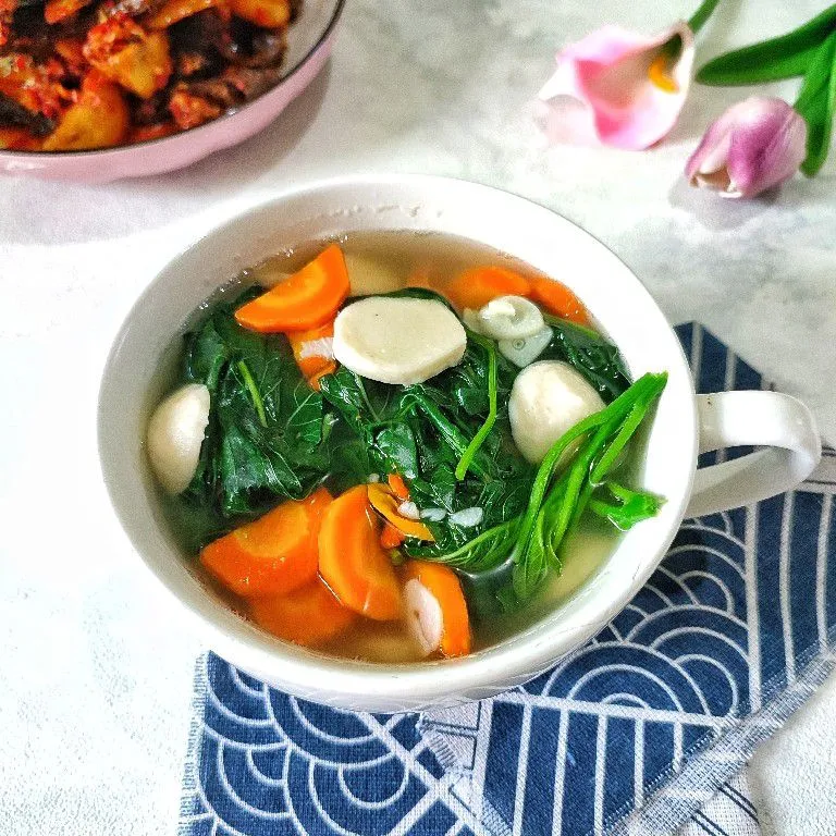 Bening Bayam Bakso Ikan