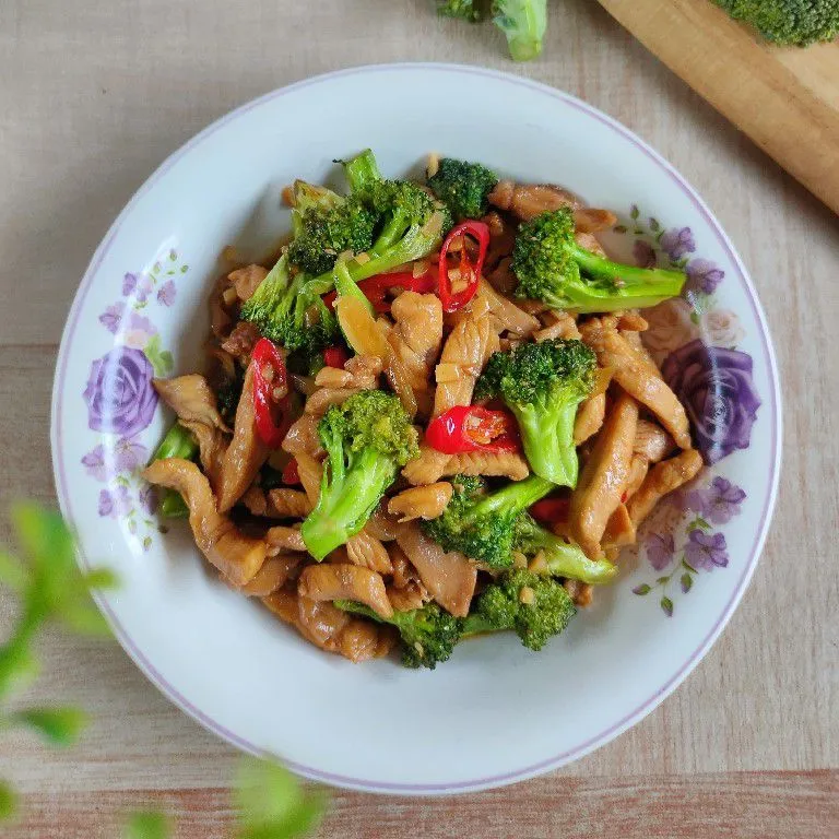 Tumis Ayam Brokoli