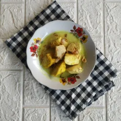 Opor Ayam Tahu
