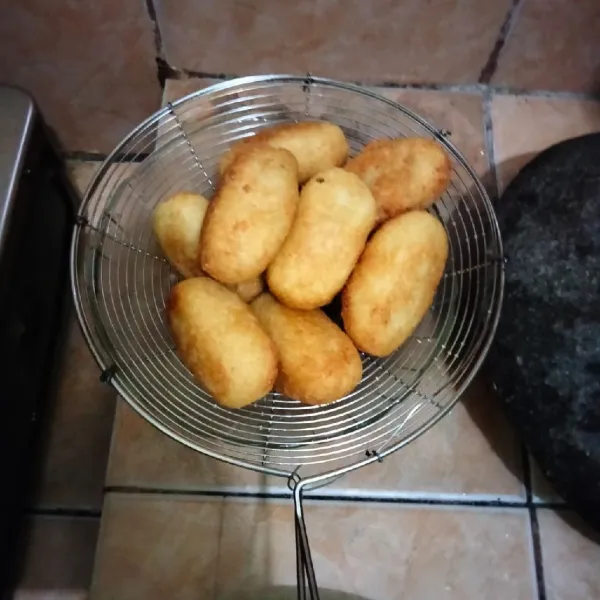 Angkat dan sajikan selagi hangat.