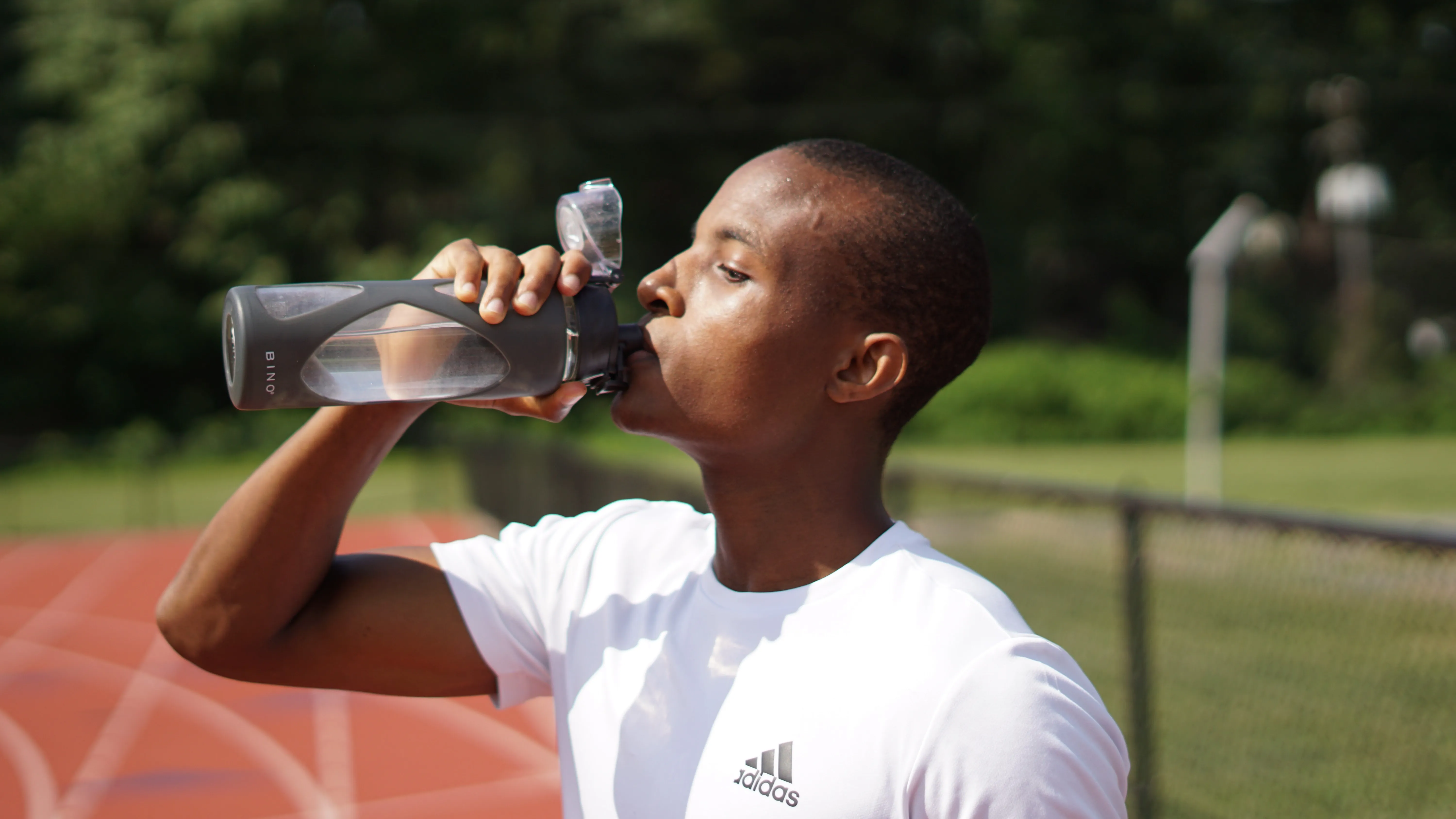 4 Manfaat Air Minum pH Tinggi untuk Kesehatan Tubuh