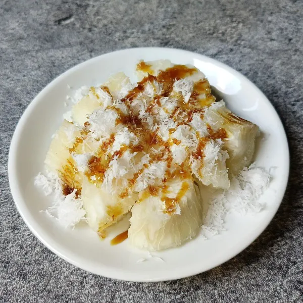 Terakhir kucuri dengan saus gula aren, sajikan.
