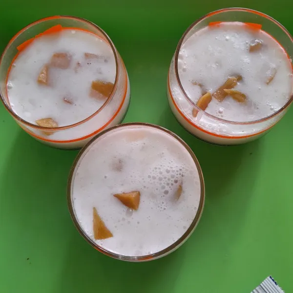 Diamkan puding sampai mengeras.